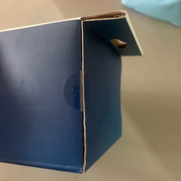 Phillips- UNOPENED STREAMING INTERNET CABLE FOR REMOTE WORK!! - Picture 3 of 6